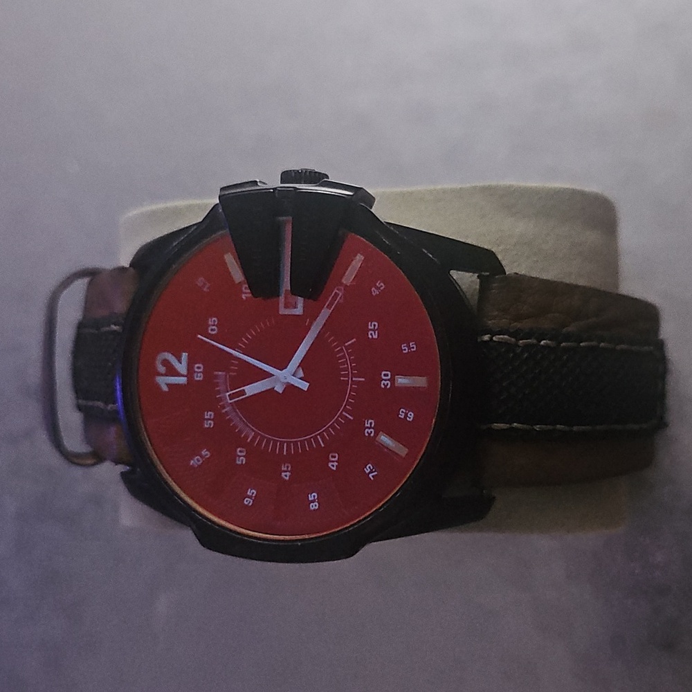 🎊Diesel Red Dial Watch with Brown Leather Strap